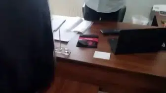 İşten çıkartılan çalışan kaynar suyla dehşet saçtı