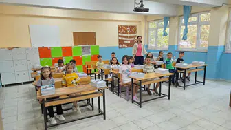 Minikler için yılın ilk ders zili çaldı