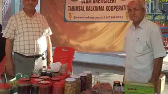 Festivalde Sarıgöl Üzüm Kooperatifine büyük ilgi