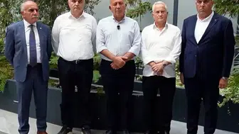 Gürsel Tekin'den görüntülü mesaj