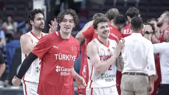 12 Dev Adam’ın Yarı Finaldeki Rakibi Belli Oldu: Dev Derbi 12 Eylül'de