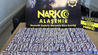 Manisa'da şüpheli evden binlerce sentetik ecza hapı çıktı