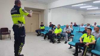 Taşımalı eğitim şoförlerine "Kurallara uyun" mesajı