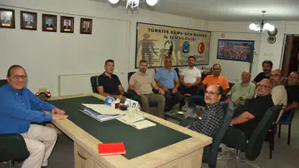 Türkiye Kamu-Sen Manisa’da Vefa Buluşması: Tulukçuoğlu’na Plaketli Veda