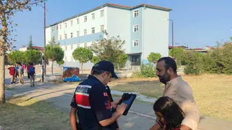 Manisa'da okul önlerinde huzur denetimi