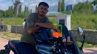 Traktörün römorkuna çarparak can verdi