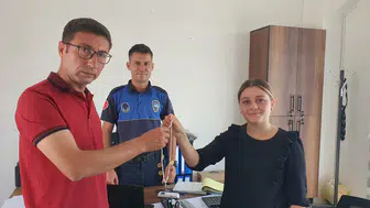 Demircili kadından herkese örnek olacak davranış