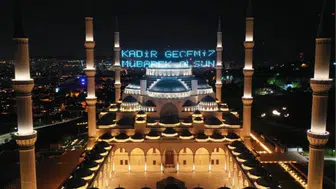 En Güzel Kadir Gecesi Mesajları 2026: Dualı, Ayetli ve Anlamlı Kandil Sözleri