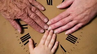 Yaşlandıkça Ellerinize Ne Olur? İşte Zamanın Elde Bıraktığı 5 Belirti