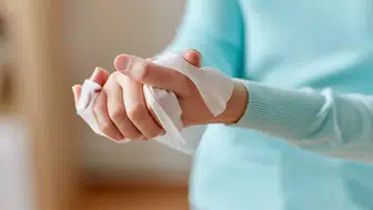 UKHSA’dan ıslak mendil uyarısı: Bazı ürünlerde bakteri tespit edildi