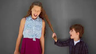 Çocuklarda saldırganlık bir anda başlamıyor: Uzmanlardan ailelere dikkat çeken uyarılar