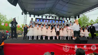 Çocuk korosu unutulmaz bir akşam yaşattı