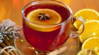 Çaya Limon Sıkmanın Etkisi Şaşırttı: Meğer Sadece Tat İçin Değilmiş!