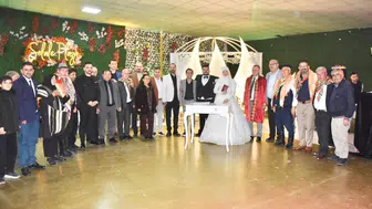 MANİSA PROTOKOLÜNÜ BULUŞTURAN DÜĞÜN: MERYEM İLE MERTCAN DÜNYA EVİNE GİRDİ