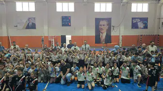 Manisalı minikler geleneksel çocuk oyunlarında yarıştı