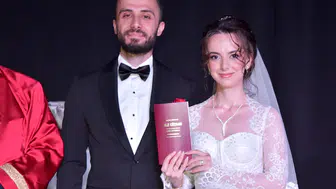 Muratcan ve Semanur mutluluğa "evet" dedi