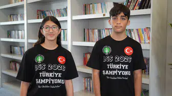 LGS'de 500 tam puan alan 3 öğrenci aynı okuldan çıktı