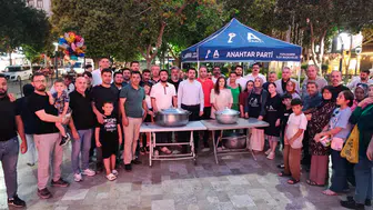 Anahtar Parti Manisa'da aşure hayrı gerçekleştirdi