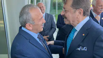 BAŞKAN YILMAZ, HİSARCIKLIOĞLU’NUN BALIKESİR PROGRAMINA KATILDI