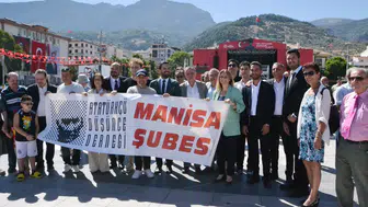 Yeni Parti’den Manisa’da alternatif kutlama töreni
