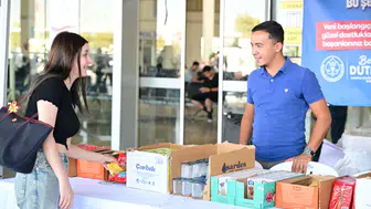 Manisa’ya gelen üniversitelilere Büyükşehir Belediyesinden hoş geldin sürprizi
