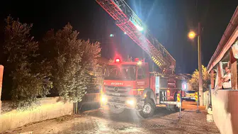 Manisa'da gece yarısı korkutan yangın