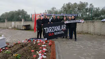 TARZANLAR GÜLŞAH DURBAY’I MEZARI BAŞINDA ANDI