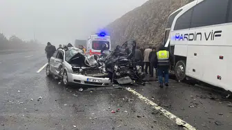 Zincirleme kaza: 2 ölü çok sayıda yaralı var