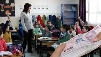 Öğretmen maaşlarına yüzde 50 zam geliyor