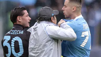 7 dakika içinde 3 kırmızı kart!