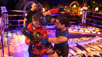 Alaşehir'de Geleneksel Muaythai Gecesi düzenlendi
