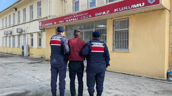 Firariler Manisa jandarmasından kaçamadı