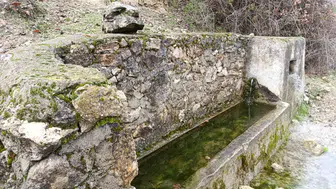 Yoğun yağışlar kuruyan tarihi çeşmelerin ilacı oldu