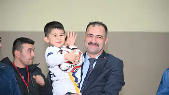 Minik Kerem için farkındalık oluşturdular: Toplanan gelir tedavisinde kullanılacak