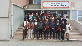Manisa Lisesi’nde “Vatan ve Kahramanlık Buluşmaları” duygulandırdı