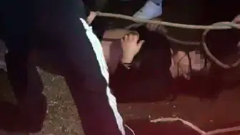 Alkolün etkisiyle denize atladı!