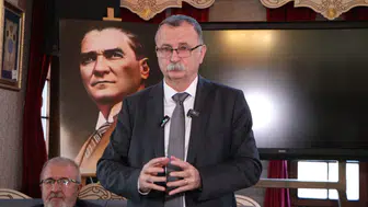 Başkan Balaban basın mensuplarıyla iftar yaptı: Üzümlü ekmek Yunusemre’nin kafelerinde satışta