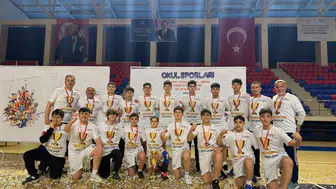 Manisalı yıldız hentbolcular namağlup Türkiye şampiyonu