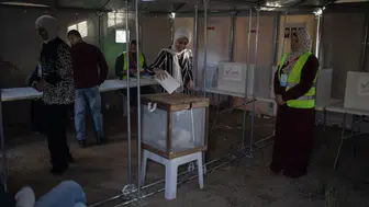 Filistinliler yerel seçim için sandık başında