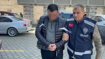 Fabrika müdürünün evinde cephanelik gibi silah ve malzeme çıktı