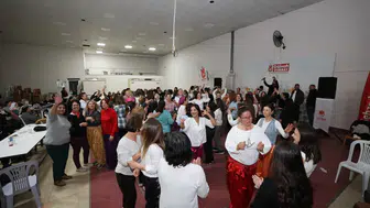 Manisa'da şalvar gecesinde doyasıya eğlendiler