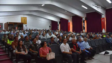 Salihli Kaymakamı Güldoğan, muhtarlarla buluştu