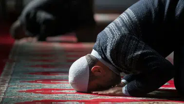 27 Mart cuma namazı saatleri belli oldu: İstanbul, Ankara ve İzmir’de vakit kaçta?