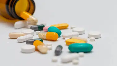 Bilinçsiz vitamin kullanımı tehlike saçıyor: Uzmanlardan “kendi kendinize takviye almayın” uyarısı