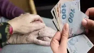 Emekli Bayram İkramiyesi İçin Tarih Aralığı Belli Oldu: SSK, Bağ-Kur ve Emekli Sandığı Ödemeleri Ne Zaman?