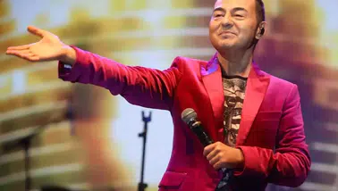 Ünlü şarkıcıdan hakkında çıkan haberlere yalanlama