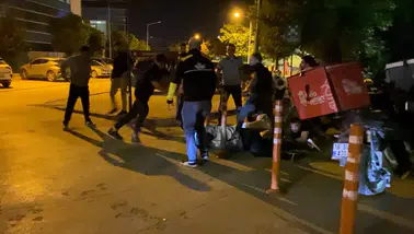 İşletme sahibi ve kuryeler sokağı ringe çevirdi