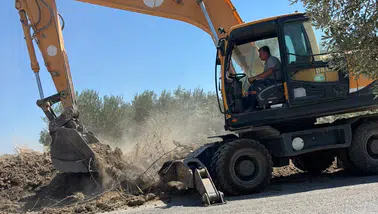 Saruhanlı’da Kepenekli–Taşdibi Bağlantı Yolu Genişletiliyor