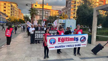 Eğitim iş üyeleri okula siyah giyinerek gidecek