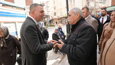 Başkan Şimşek esnafı ziyaret etti